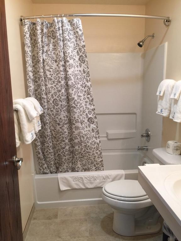 Geyser Inn West Yellowstone Ngoại thất bức ảnh