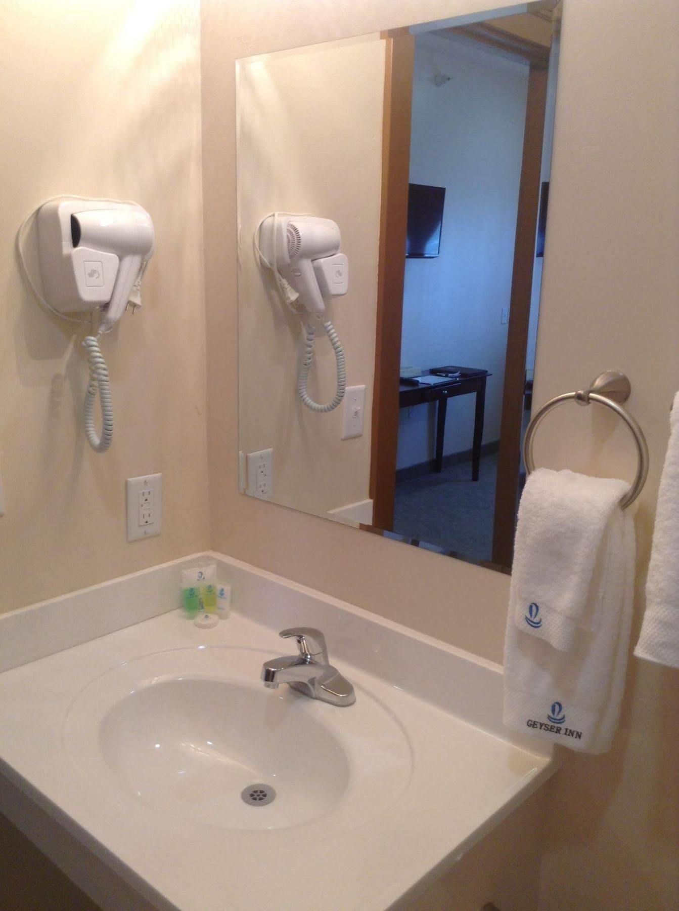Geyser Inn West Yellowstone Ngoại thất bức ảnh